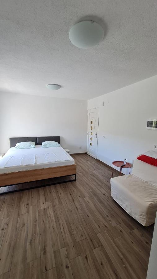 Apartmani Mlinar - Studio Apartment Grebaštica Eksteriør bilde